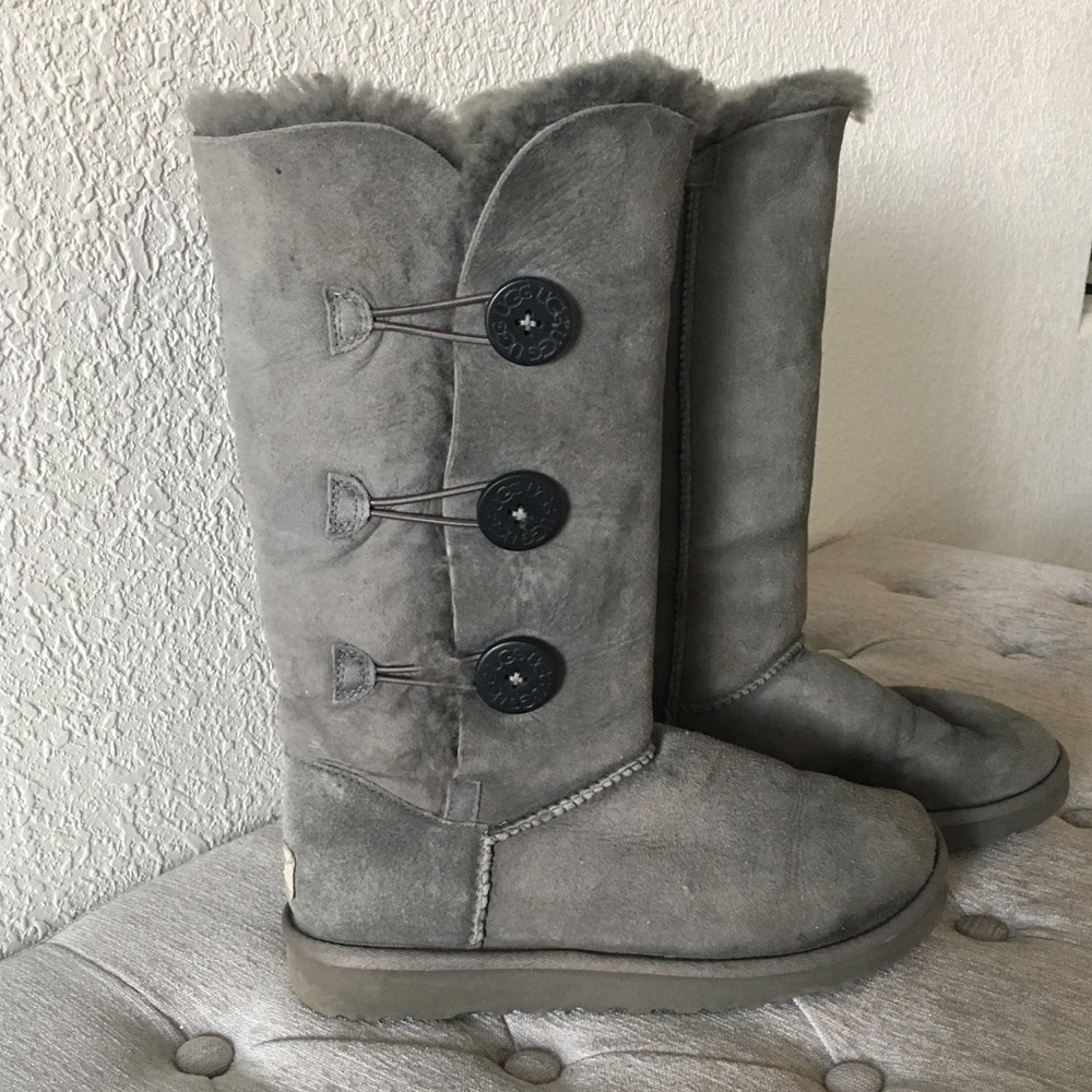 UGG Bailey Button Triplet in Grey